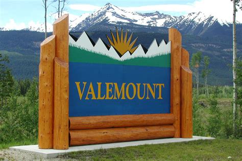 Valemount is located 12 minutes south on hwy 5. Valemount - British Columbia Travel and Adventure Vacations