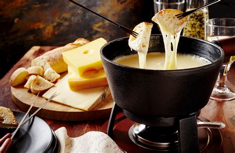 Make The Best Fondue With These Fondue Recipes Iconic Life