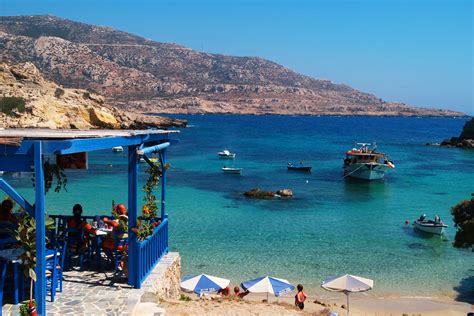 Υπενθυμίζεται πως με το πρόγραμμα «τουρισμός για όλους», το μεγαλύτερο τα τελευταία χρόνια πρόγραμμα ενίσχυσης του εσωτερικού τουρισμού, η ελληνική κυβέρνηση διαθέτει 30 εκατομμύρια. Τουρισμός για Όλους: Δείτε εάν είστε δικαιούχοι - ΤΑ ΝΕΑ