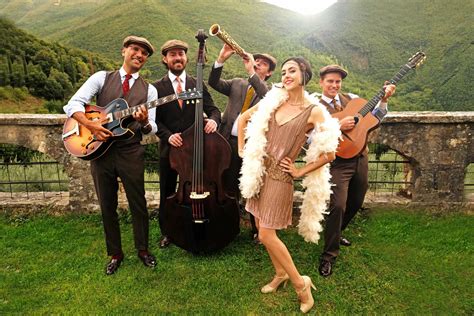 The electro swing band add an electro swing twist to modern pop and 1920s big band hits. Swing Band Istanbul | Hire Swing Bands | 1920s Band for Hire | Corporate Entertainment Agency ...
