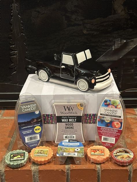 SCENTSY RETRO VINTAGE BLACK TRUCK W/HEAD & TAILLIGHT WAX WARMER+NEW