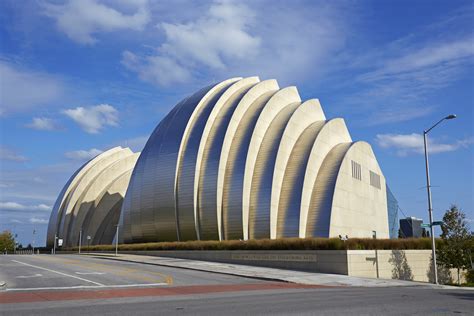 Steel Buildings In Modern Architecture From Zaha Hadid Frank Gehry