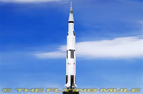 Dm 50402 Dragon 172 Saturn V Rocket Diecast Model