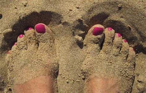 X Barefoot Beach Feet Holiday Painted Toenails Part Of