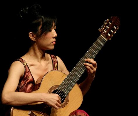 List Of Women Classical Guitarists Wikiwand