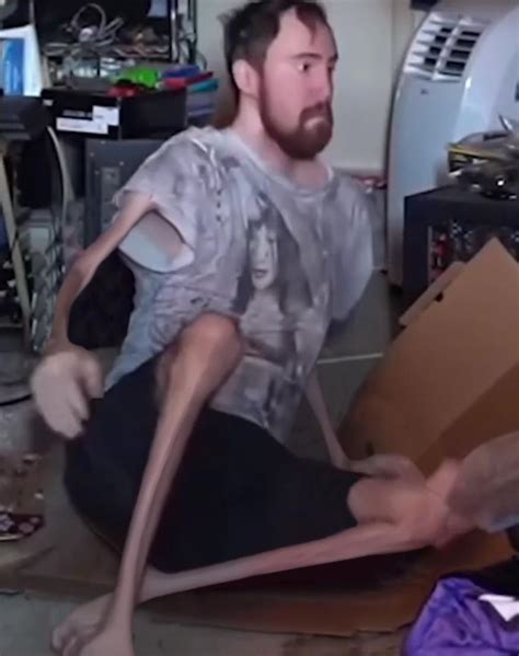 Waking up on the day of Shadowlands release : Asmongold