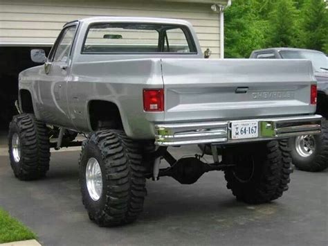 Chevy Square Body Lifted Trucks Lifted Chevy Trucks 1985 Chevy Truck