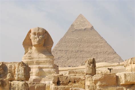 Las Pirámides De Giza Keops Kefrén Y Micerinos Huakai