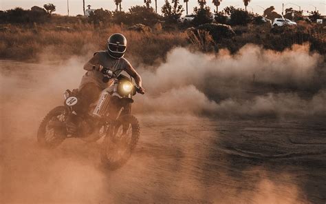 Download Wallpaper 1680x1050 Motorcycle Motorcyclist Cross Dust