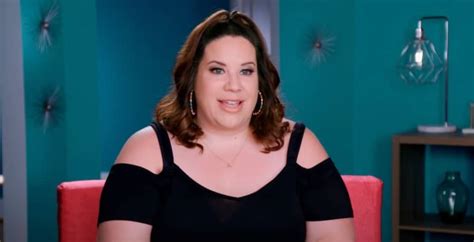 Whitney Way Thore Highlights Curves And Teases Cleavage