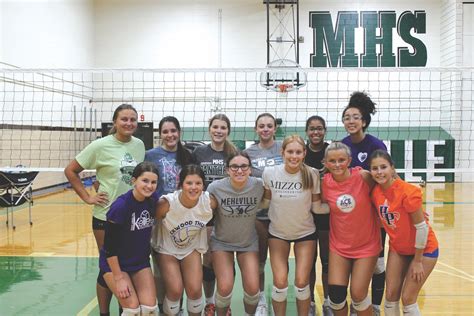 With A New Coach Mhs Girls Volleyball Is Ready To Put Last Year Behind