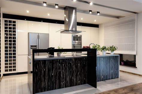 40 Luxury Black And White Kitchen Design Ideas