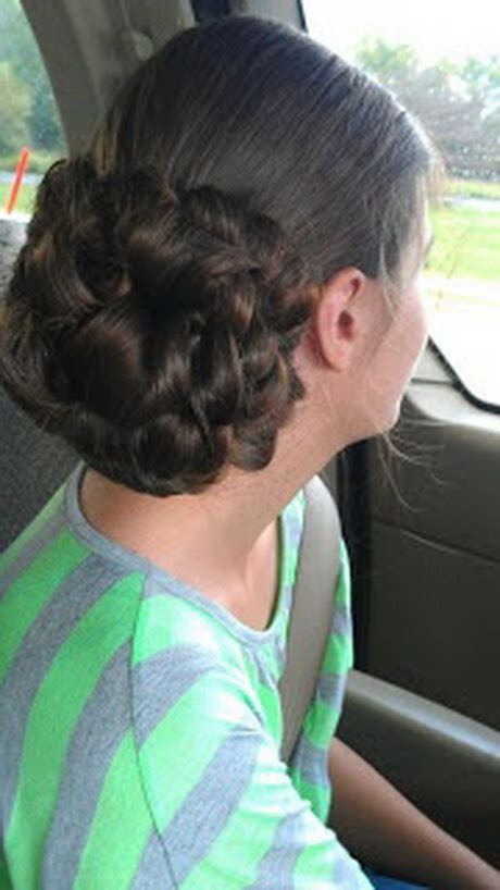 Long hairstyles require frequent washing, conditioning and usage of hydrated products to nourish. Pentecostal hairstyles for long hair