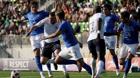 Après un début de match assez fermé, les bleus sont parvenus à ouvrir le score grâce à anthony martial. Euro U19 : La France éliminée en demi-finale par l'Italie ...