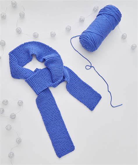 You can't knit a scarf out of thin air. Beginner Knit Skinny Scarf Free Pattern