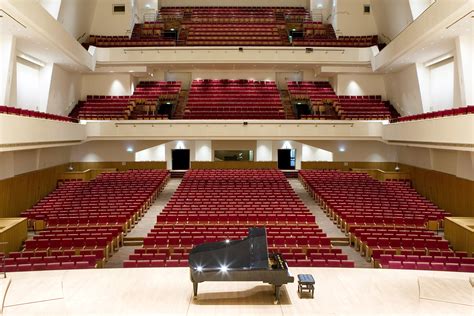 Le Mépris Ou Comment La Salle Pleyel Traite Ses ‘pauvres Live Report