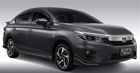 It adopts design themes introduced by cars like the civic and the amaze and adorn. സിറ്റി വരും, അറിയേണ്ടേ പുതിയ സിറ്റിയുടെ മികവുകൾ... | Know ...