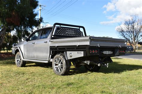 Sr5 Hilux Finished Off With A Two Tone Classic Tray