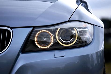 Should You Switch From Halogen To Led Headlights