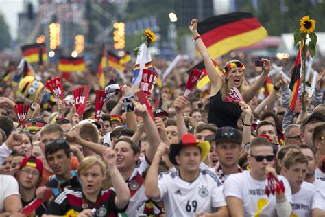 World Cup Winners Celebrate Germany Gives Soccer Team Heroes Welcome
