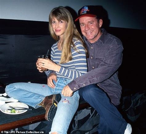 Comedian Phill Hartmann And His Wife Brynn In 1998 Becoming An Actress Saturday Night Live