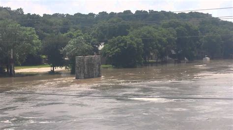 Brazos River Flooding 5282015 Youtube