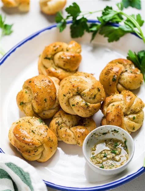 Vegan Garlic Knots Recipe In 2020 Garlic Knots Vegan Cheese Dairy
