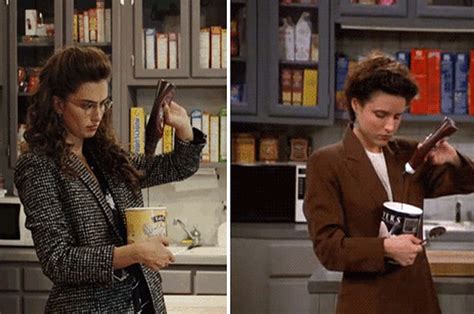 Vogue Totally Did The Most Perfect Tribute To Elaine From Seinfeld