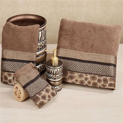 Designed with utmost perfection, this chic bathroom set will last you a very long time and keep making a statement wherever you place it. Safari Stripes Animal Print Bath Towel Set in 2020 ...