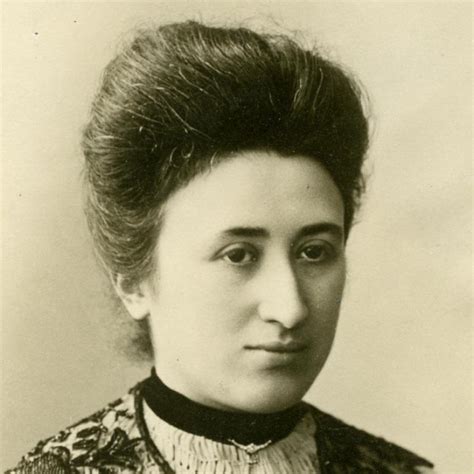 She was one of the most important thinkers of the 20th century and her calls for. Rosa Luxemburg | Digitales Deutsches Frauenarchiv