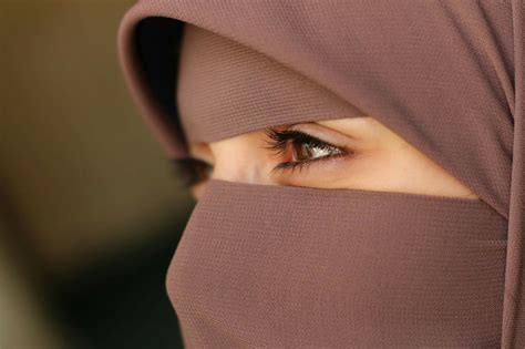 Красивые девушки в хиджабе 54 фото