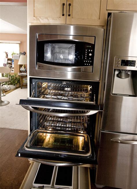 Double Oven And Convection Microwave In One Cabinet Outdoor Kitchen