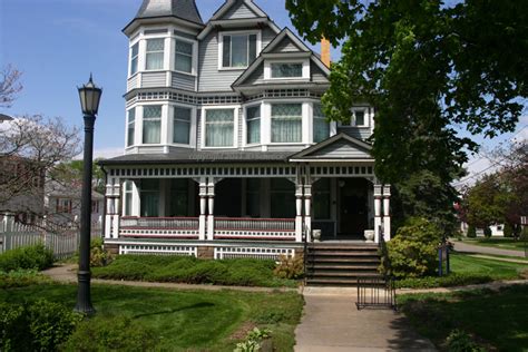 Holmes County Historical Society Victorian House Museum