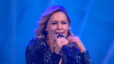 All about discography, tour and latest news about this international lyrical artist known throughout the world. Helene Fischer Show 2019 / Andrea Bocelli Helene Fischer ...