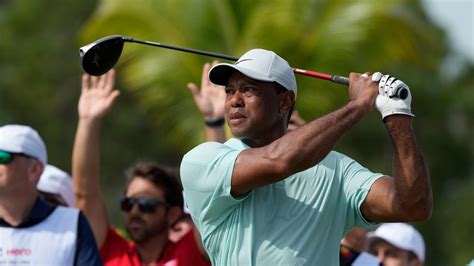 Scottie Scheffler Builds A 3 Shot Lead In The Bahamas Tiger Woods Is