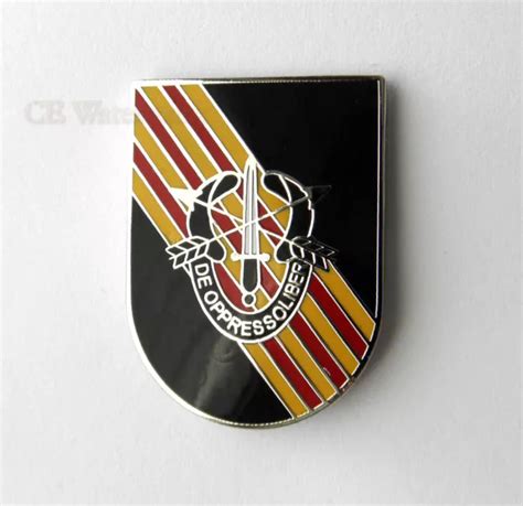 United States Army Special Forces Delta Flash Oppresso Liber Lapel Pin