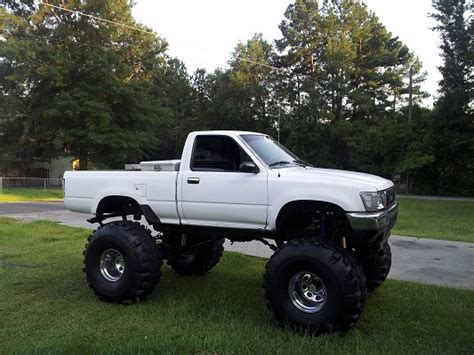 1989 Toyota Tacoma 4x4 On 44s 7500 Possible Trade 100473638