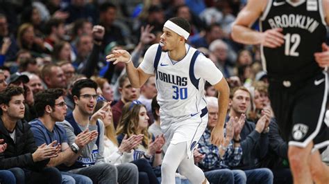 Seth Curry On Fire Luka Doncic Heats Up Late As Mavs Blast Nets