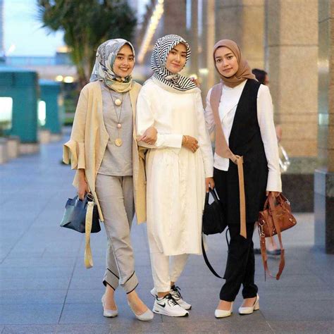 Trend Baju Hijab Simple