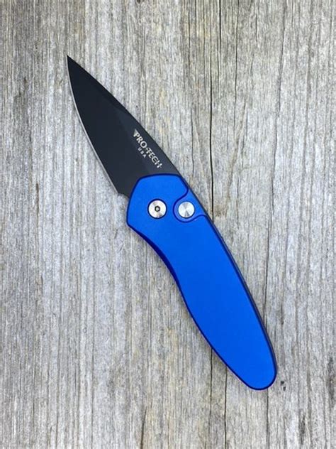 Protech Knives 2907 Blue Sprint S35vn Black Blade Blue Aluminum Handle