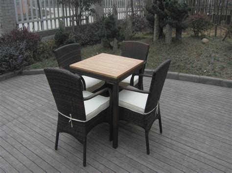 【vintage & stylish】our wicker chairs set uses pe rattan which is completely different from the market and is unique in style, retro and stylish. Excellent Strong Hand-Woven Dark Brown Rattan Garden ...