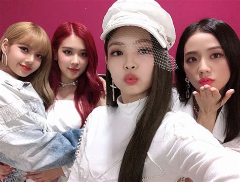 #blackpink's #rosé had quite a solo debut this weekend these songs had the biggest opening weekend across the world #spotifycharts. BLACKPINK、「ショー音楽中心」1位後の心境を伝える…"いつも愛してる" | K-POP、韓国エンタメニュース ...