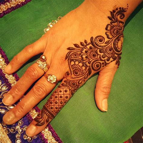 Simple Arabic Henna Mehndi Designs For Wedding Mehndi Designs