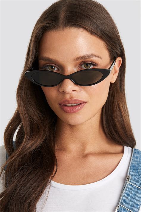 Slim Eye Cat Sunglasses Black Na