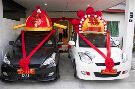 Wedding car decoration ideas 1.stuff toys on the bonnet for wedding car decoration stuff toys like teddy on the bonnet shows the creativity of the you can use decorative 3d graphics and stickers on your car's body that can match with its body color. Homemade Chinese Wedding Car Decoration • Recyclart