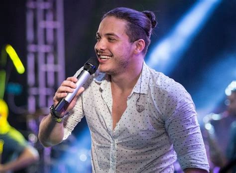 Ouça agora pelo seu aplicativo de música favorito: Rede Globo > Ponta Grossa - Wesley Safadão faz show em ...