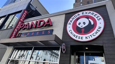 Panda Express Apple Pie Roll Review Is The Chains First Dessert A Hit