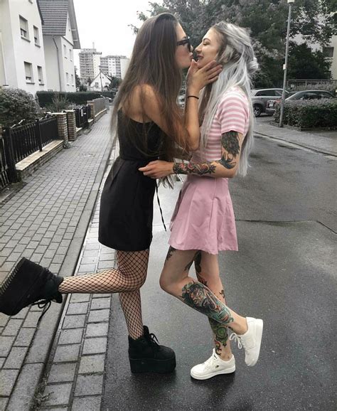 Cute Lesbian Couples Lesbian Love Lesbian Pride Couple Girls Girls