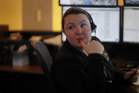 ‘911 crisis center dispatchers handle domestic disturbance calls crime news
