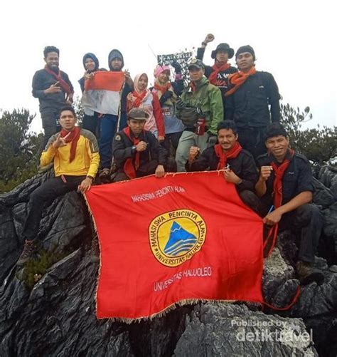 Gunung irau adalah sebuah gunung yang terletak di kabupaten manokwari, provinsi papua barat. Pengalaman Ekstrem Mendaki Gunung Tertinggi di Sulawesi ...